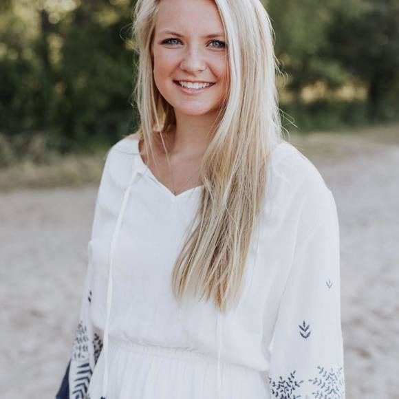 Meet your Posher, Tori - Picture 1 of 1